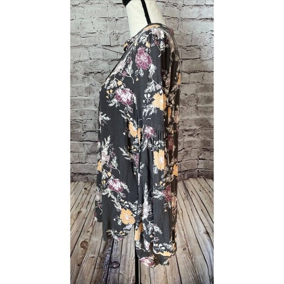 Free People Womens Blouse Floral Gray Bell Sleeves High Low V Neck S - Picture 4 of 6